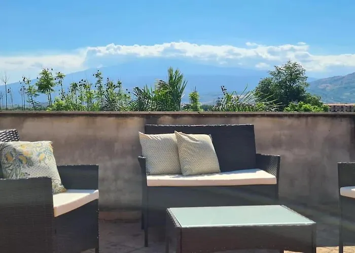 Villa Recanati Giardini-Naxos